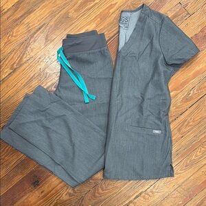 FIGS Graphite Gray Scrub Set XXS